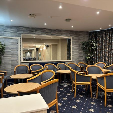 Haddon Hall Hotel 이스트본 외부 사진