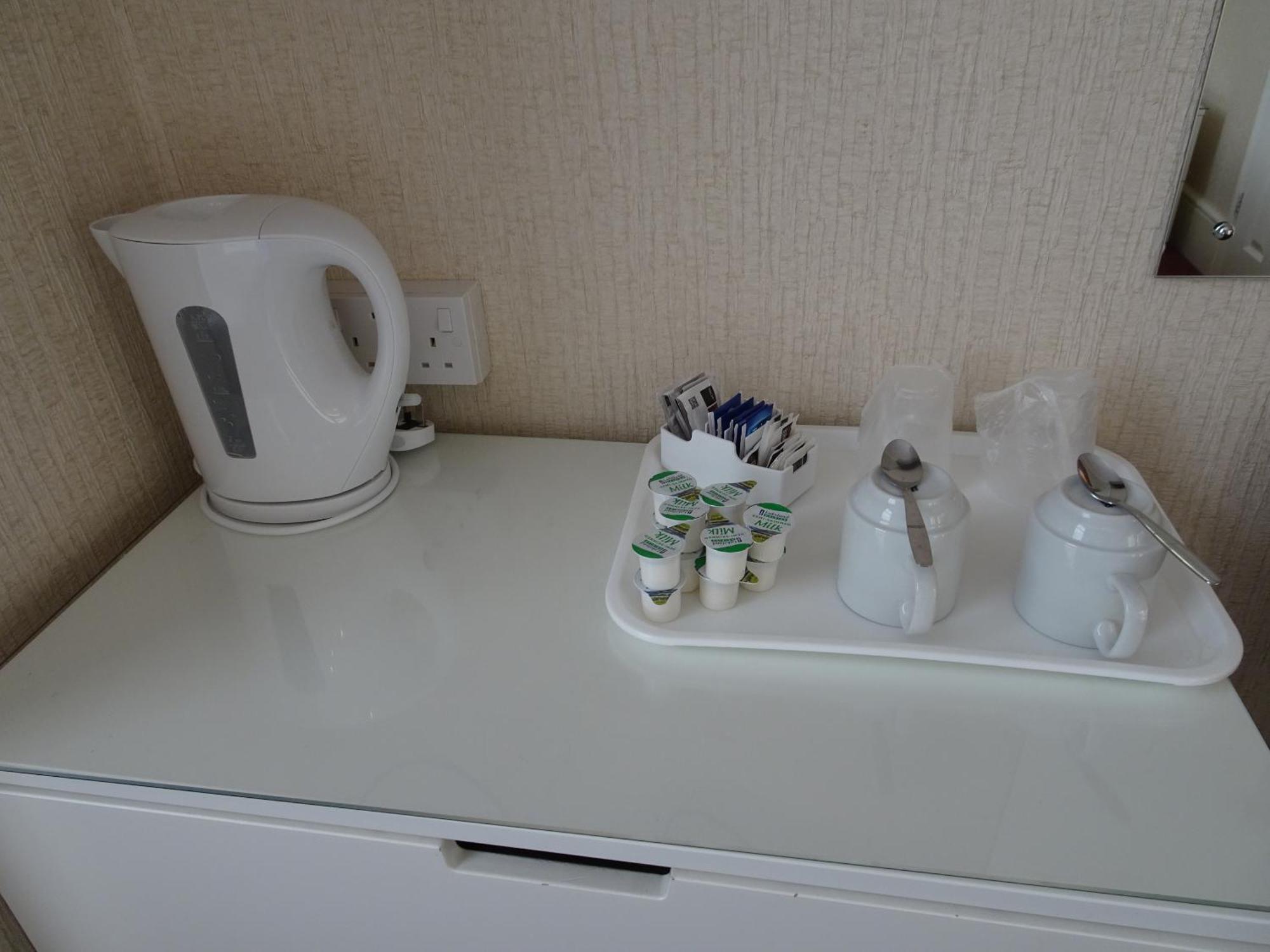 Haddon Hall Hotel 이스트본 객실 사진