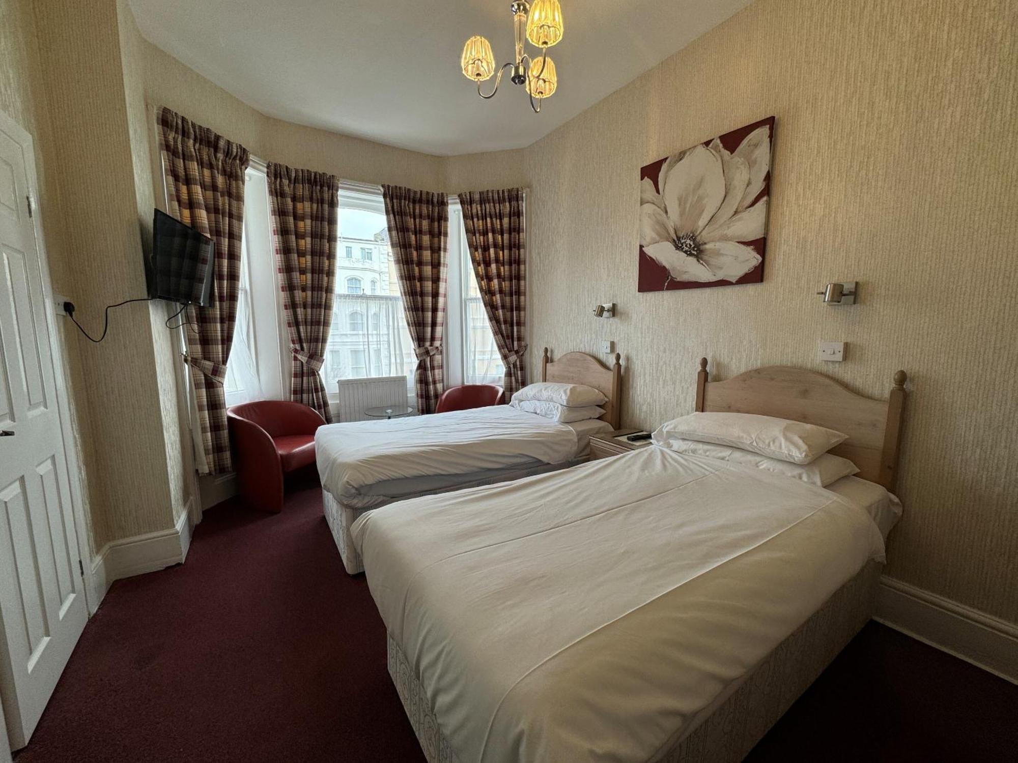 Haddon Hall Hotel 이스트본 객실 사진