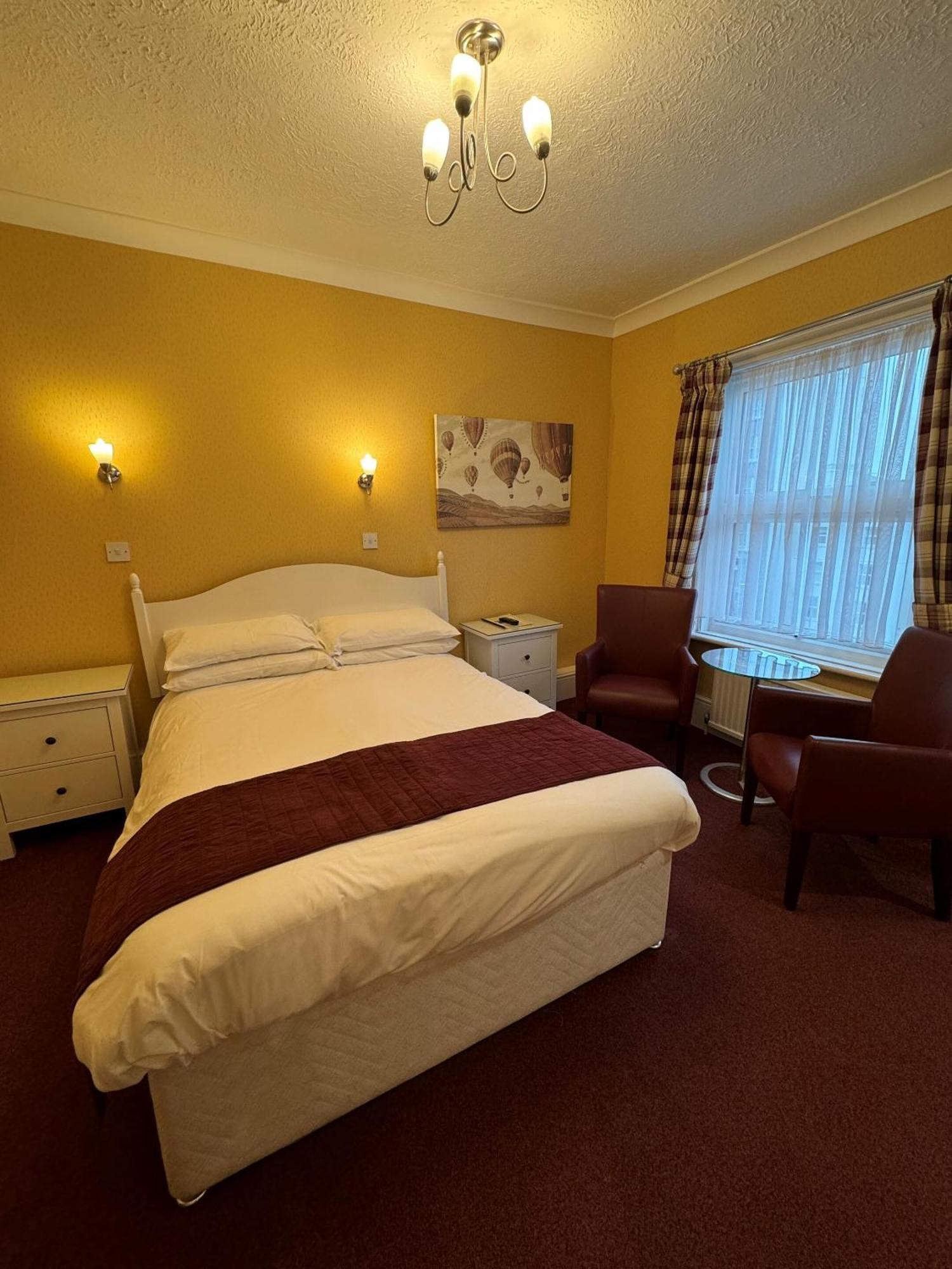 Haddon Hall Hotel 이스트본 객실 사진